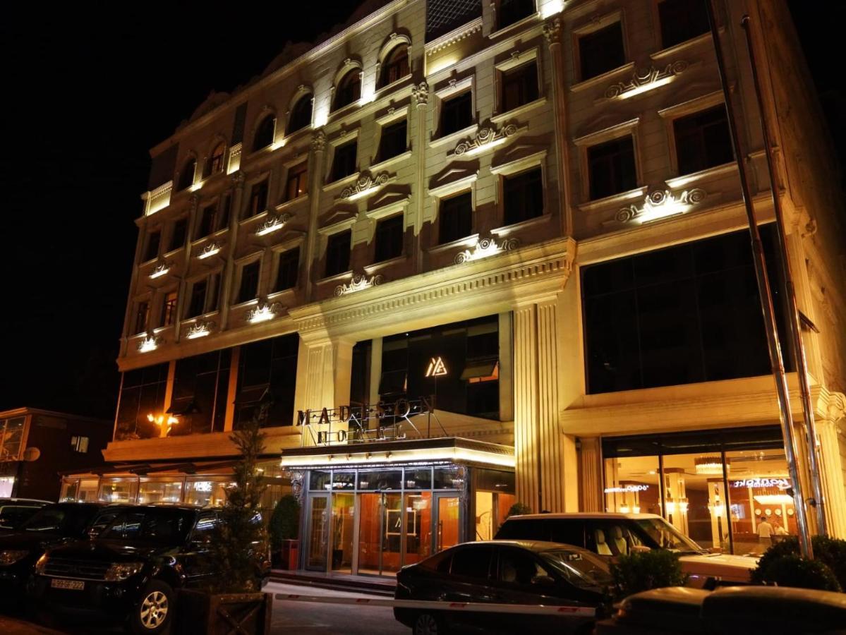 Madison Hotel Baku Bagian luar foto