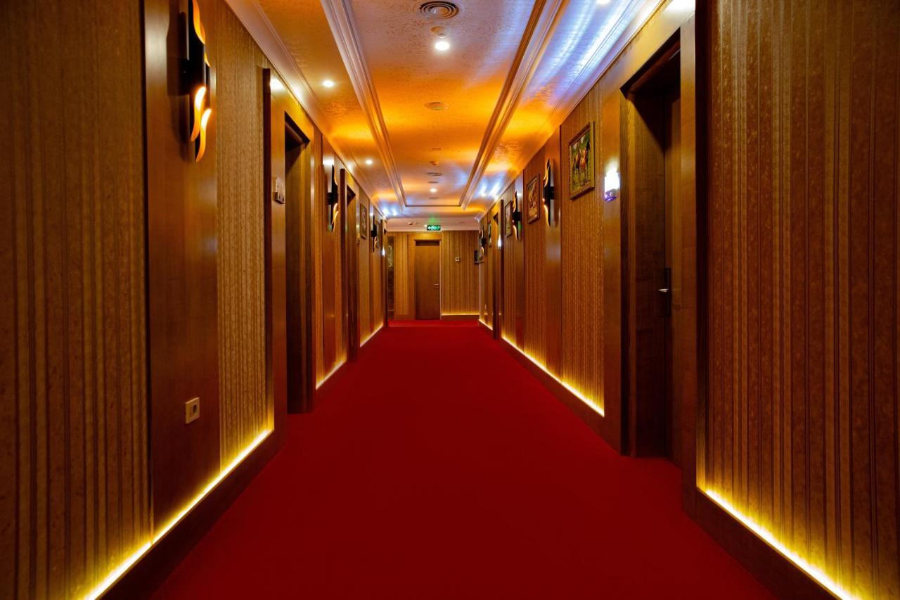 Madison Hotel Baku Bagian luar foto