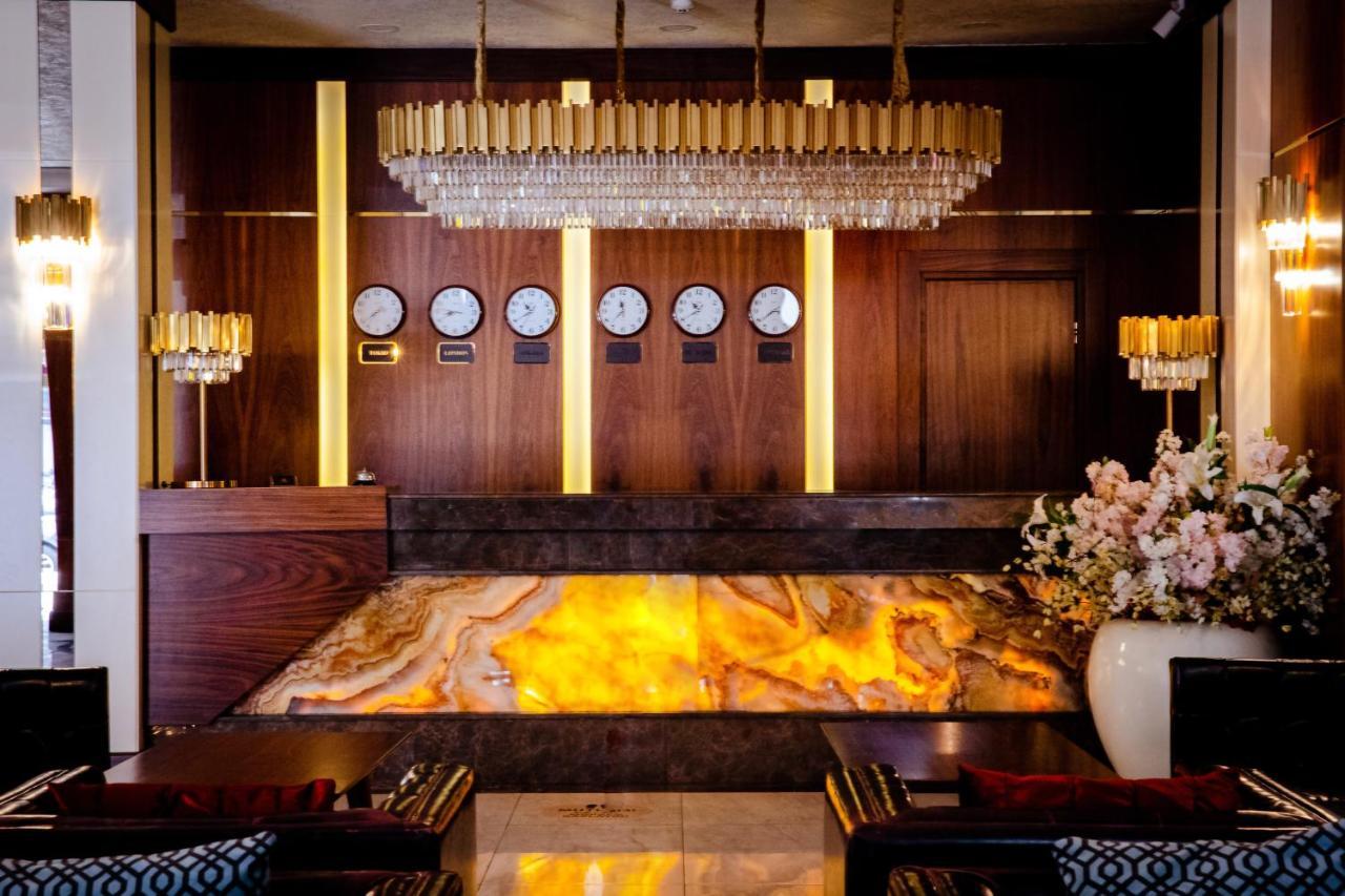 Madison Hotel Baku Bagian luar foto