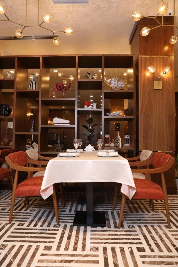 Madison Hotel Baku Bagian luar foto