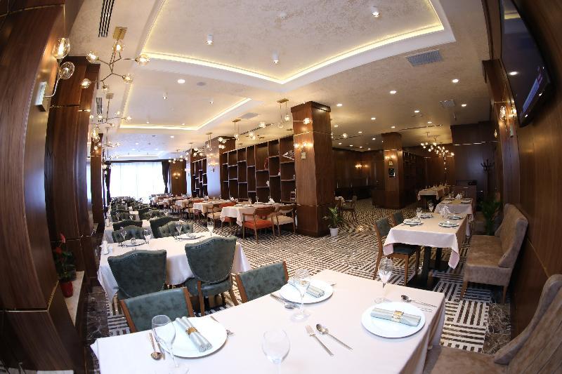 Madison Hotel Baku Bagian luar foto