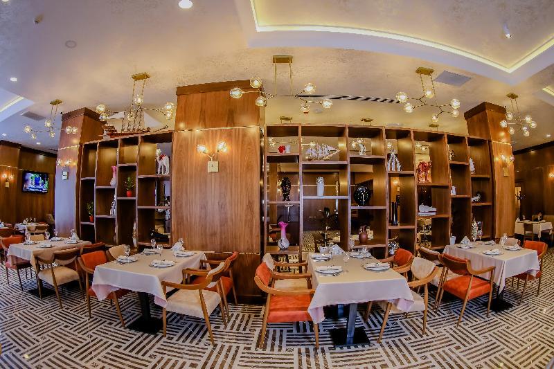 Madison Hotel Baku Bagian luar foto